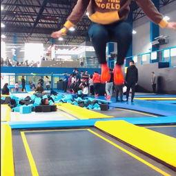 成人蹦床摆摊怎么摆视频,视频教学全解析-第2张图片-丝瓜视频成人