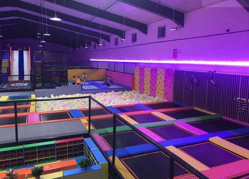 成人蹦床摆摊怎么摆视频,视频教学全解析-第3张图片-丝瓜视频成人