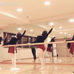 爱国舞蹈成人舞视频大全,精选成人爱国舞蹈视频集锦-第1张图片-丝瓜视频成人