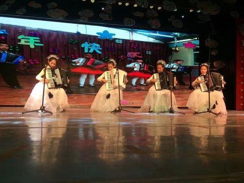 成人藏族舞相聚视频教学,视频教学引领成人共舞新风尚-第3张图片-丝瓜视频成人