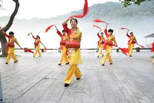 飞天乐鼓成人独舞视频-第1张图片-丝瓜视频成人