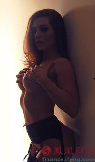 欧美成人精品自拍视频,私密生活瞬间揭秘-第2张图片-丝瓜视频成人