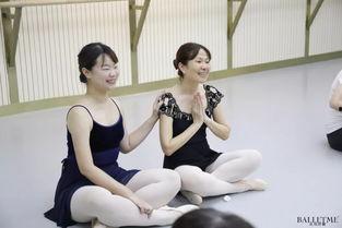 成人芭蕾擦地视频教学,轻松掌握成人芭蕾擦地技巧-第2张图片-丝瓜视频成人