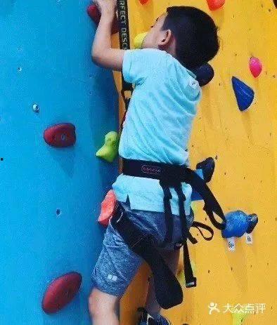 成人室内攀岩训练视频,挑战极限，掌握技巧-第2张图片-丝瓜视频成人