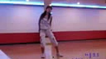 气球舞成人舞蹈视频教学,轻松入门,舞动身心-第3张图片-丝瓜视频成人 气球舞成人舞蹈视频教学,轻松入门,舞动身心-第3张图片-丝瓜视频成人