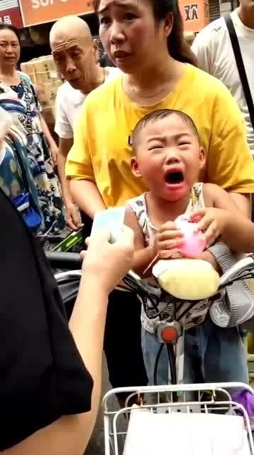 婴儿知道成人哭吗视频,揭秘他们对成人哭泣的反应-第1张图片-丝瓜视频成人 婴儿知道成人哭吗视频,揭秘他们对成人哭泣的反应-第1张图片-丝瓜视频成人