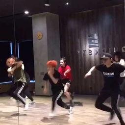 昆山成人舞蹈视频欣赏-第2张图片-丝瓜视频成人